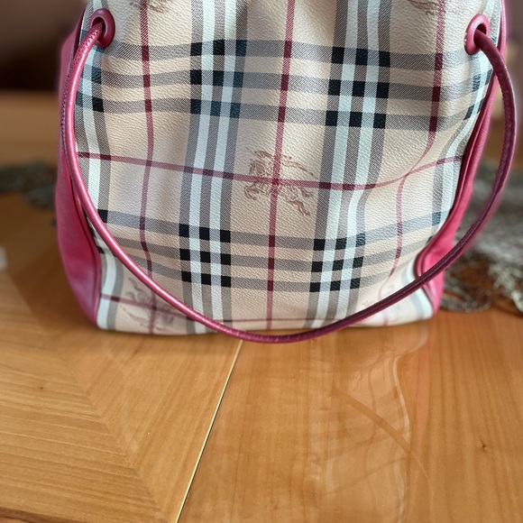 Burberry Bag🌹 - Picture 13 of 13